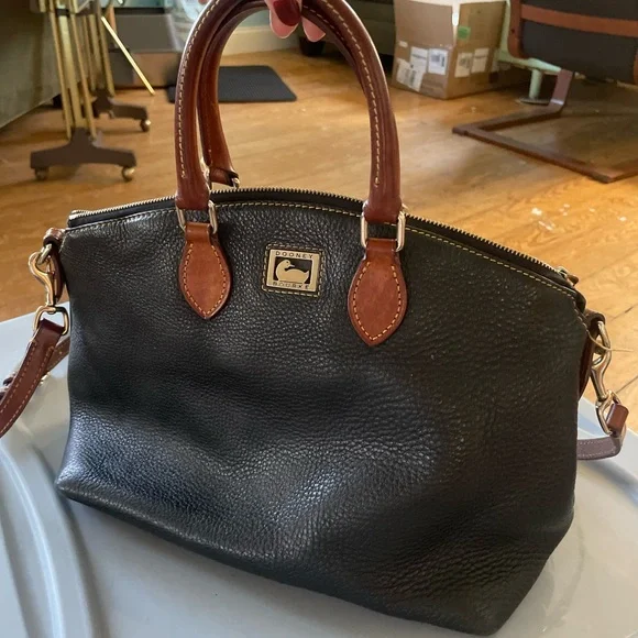 Dooney & Bourke Bag - Picture 1 of 8